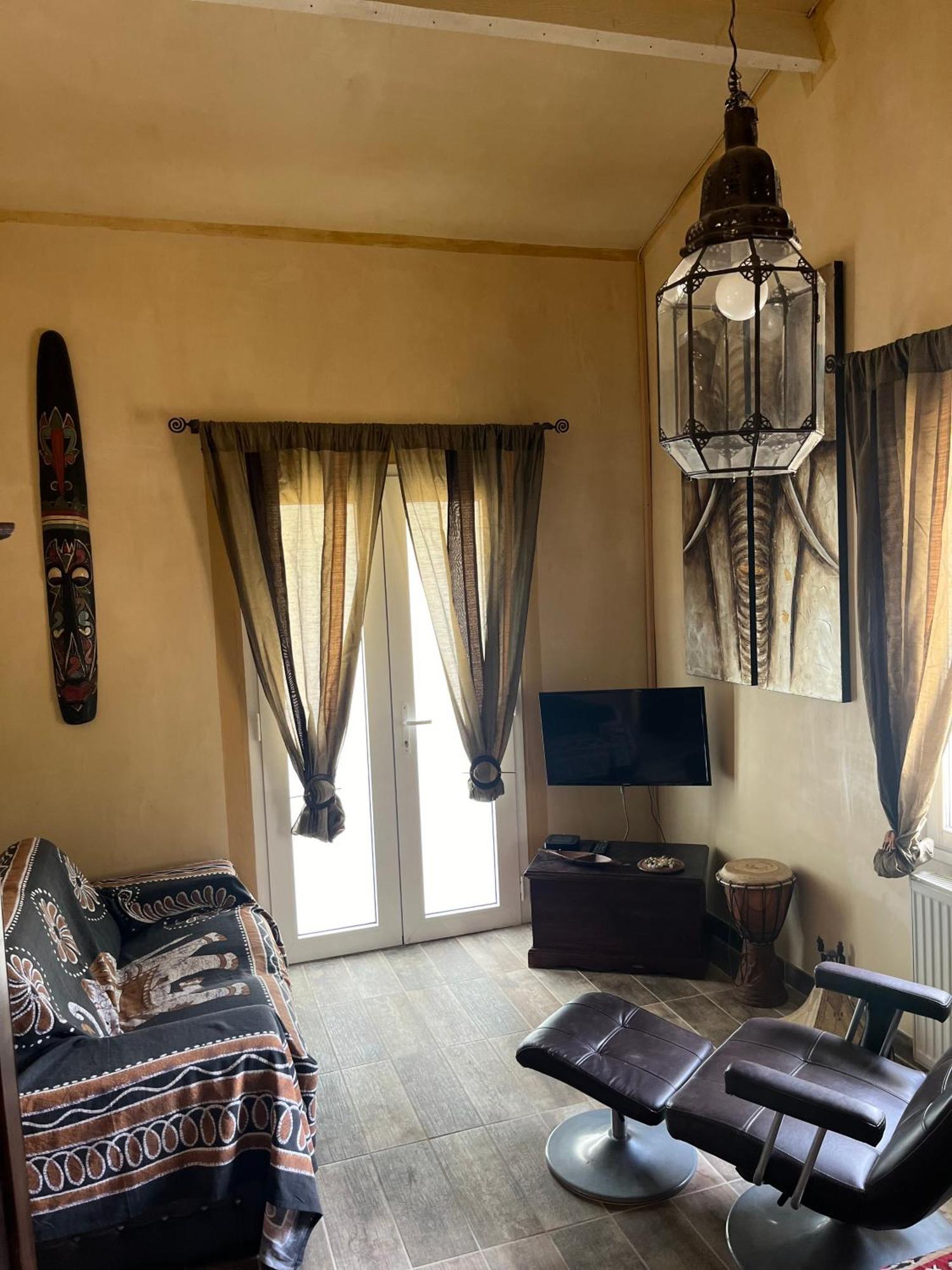 Chambre D'Hotes La Tour-dʼAigues エクステリア 写真